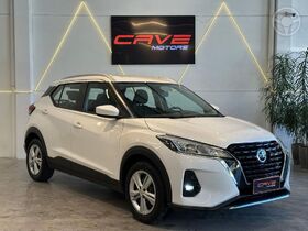 kicks sense 1.6 16v flex mec.  2022 caxias do sul