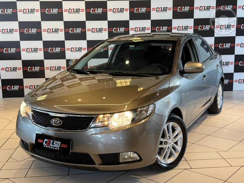 CERATO 1.6 EX3 SEDAN 16V 4P MANUAL - 2012 - DOIS IRMãOS