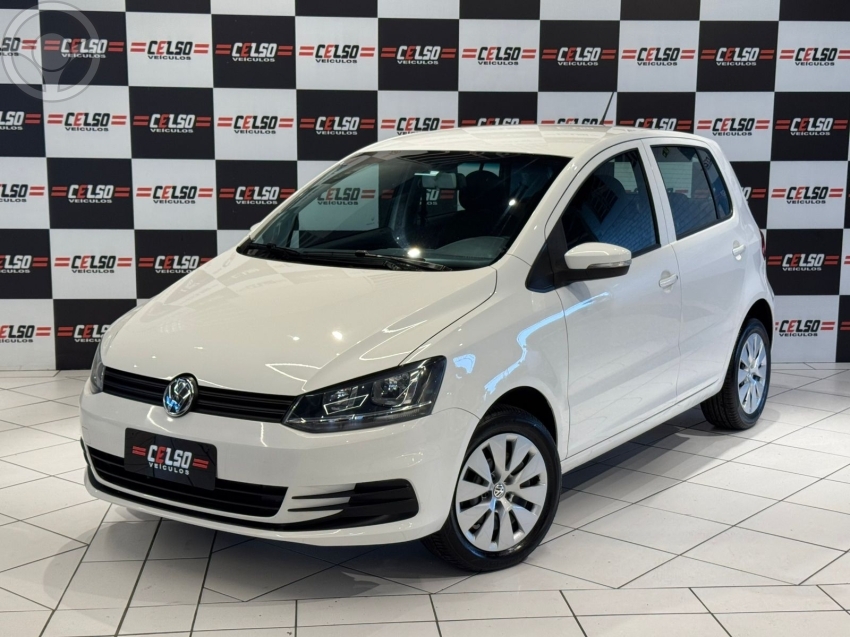 FOX 1.0 MI TRENDLINE 8V FLEX 4P MANUAL - 2015 - DOIS IRMãOS
