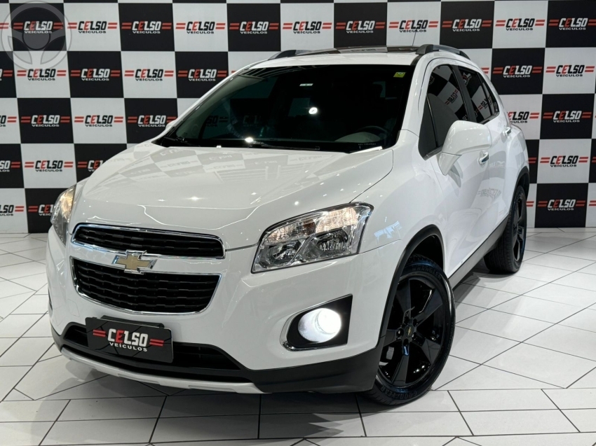 TRACKER 1.8 MPFI LTZ 4X2 16V FLEX 4P AUTOMÁTICO - 2014 - DOIS IRMãOS