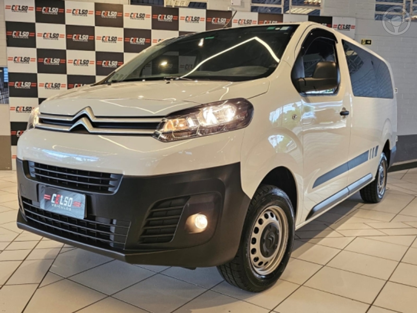 JUMPY 1.5 BLUEHDI DIESEL VITRÉ MANUAL - 2024 - DOIS IRMãOS