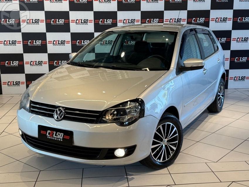 POLO 1.6 MI 8V FLEX 4P MANUAL - 2014 - DOIS IRMãOS