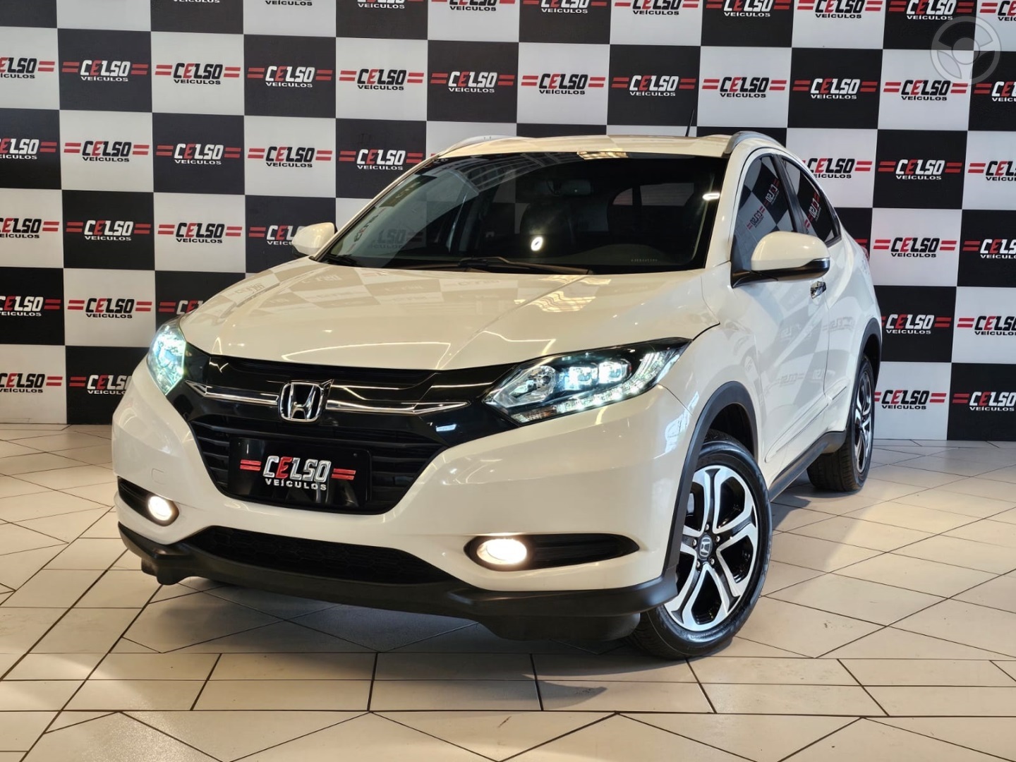 HR-V 1.8 16V FLEX TOURING 4P AUTOMÁTICO - 2018 - DOIS IRMãOS