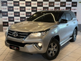 hilux sw4 2.7 srv 4x2 16v flex 7 lugares 4p automatico 2020 dois irmaos