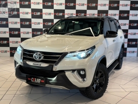 hilux sw4 2.8 srx 4x4 7 lugares 16v turbo intercooler diesel 4p automatico 2019 dois irmaos