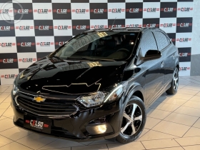 onix 1.4 mpfi ltz 8v flex 4p automatico 2017 dois irmaos