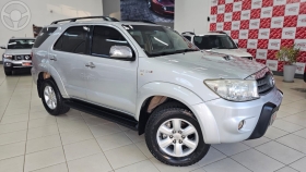 hilux sw4 3.0 srv 4x4 7 lugares 16v turbo intercooler diesel 4p automatico 2011 passo fundo