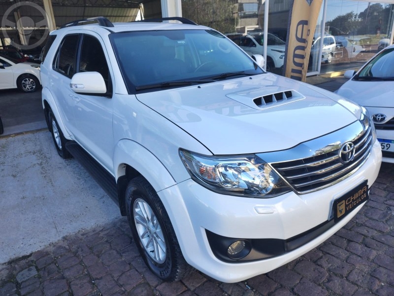 HILUX SW4 SRV D4-D 4X4 3.0 TDI DIES. AUT - 2015 - VENâNCIO AIRES