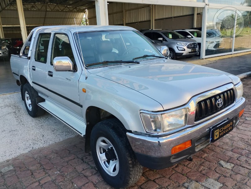 HILUX 3.0 SRV 4X2 16V - 2004 - VENâNCIO AIRES