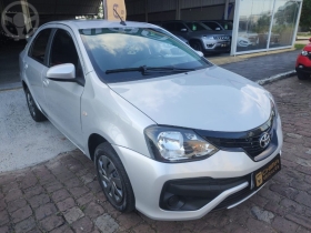 etios 1.5 x plus sedan 16v flex 4p automatico 2019 venancio aires