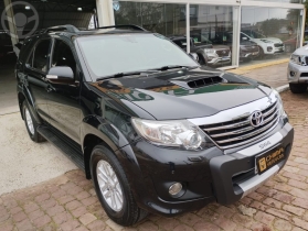 hilux sw4 srv 3.0 4x4 2013 venancio aires