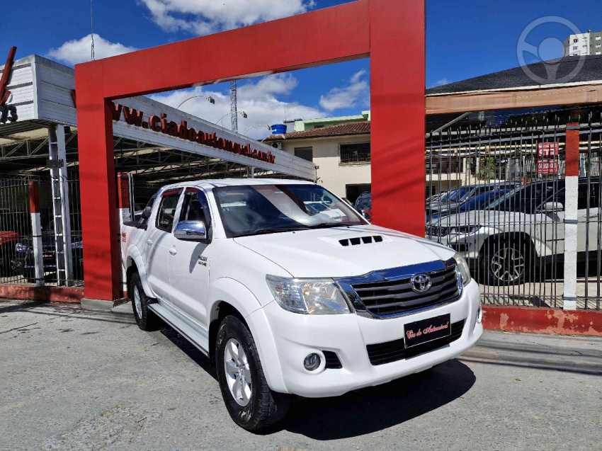 TOYOTA - HILUX 3.0 SRV TOP 4X4 CD 16V TURBO INTERCOOLER DIESEL 4P AUTOMÁTICO - 2014/2015 - BRANCA - R$ 149.000,00