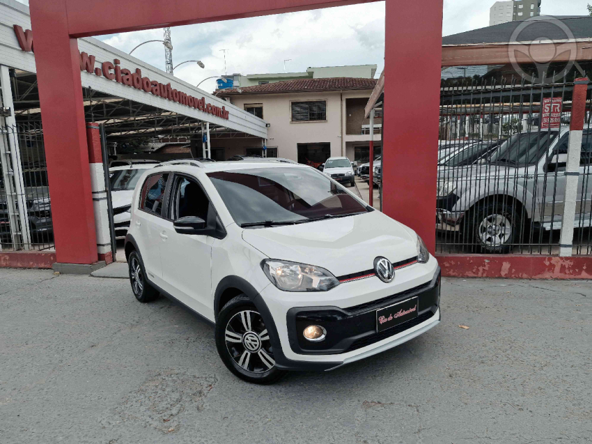 VOLKSWAGEN - UP 1.0 TSI XTREME UP 12V FLEX 4P MANUAL - 2019/2020 - BRANCA - R$ 69.900,00