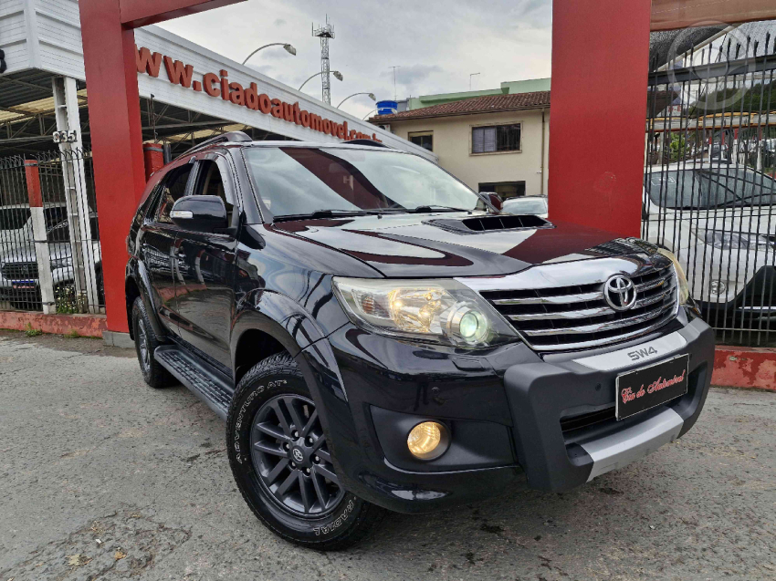 HILUX SW4 3.0 SRV 4X4 16V TURBO INTERCOOLER DIESEL 4P AUTOMÁTICO - 2012 - CAXIAS DO SUL