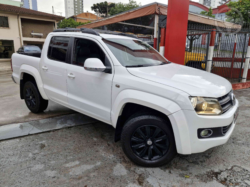AMAROK 2.0 HIGHLINE 4X4 CD 16V TURBO INTERCOOLER DIESEL 4P AUTOMÁTICO - 2013 - CAXIAS DO SUL