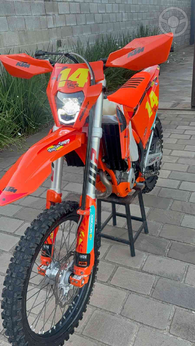KTM - EXC 350 F - 2023/2023 - LARANJA - R$ 72.000,00