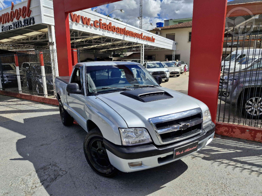 S10 2.4 MPFI ADVANTAGE 4X2 CS 8V FLEX 2P MANUAL - 2010 - CAXIAS DO SUL
