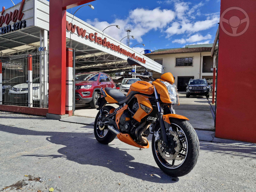 KAWASAKI - ER-6N ABS - 2010/2010 - LARANJA - R$ 22.990,00