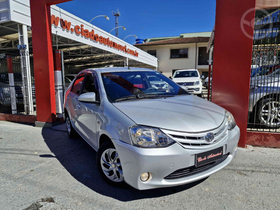 etios 1.5 x sedan 16v flex 4p manual 2015 caxias do sul