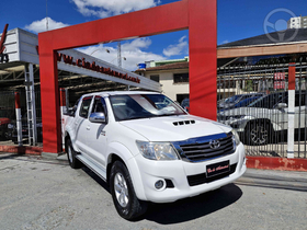 hilux 3.0 srv top 4x4 cd 16v turbo intercooler diesel 4p automatico 2015 caxias do sul