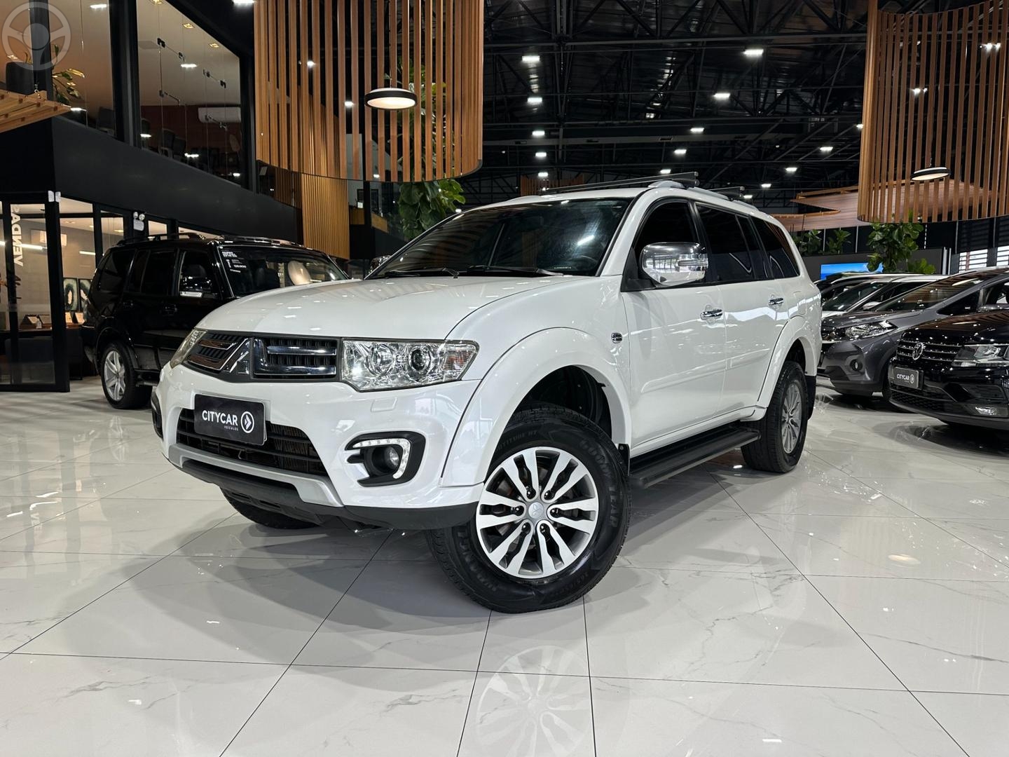 PAJERO 3.2 HPE 4X4 7 LUGARES 16V TURBO INTERCOOLER DIESEL 4P AUTOMATICO - 2018 - SANTA CRUZ DO SUL
