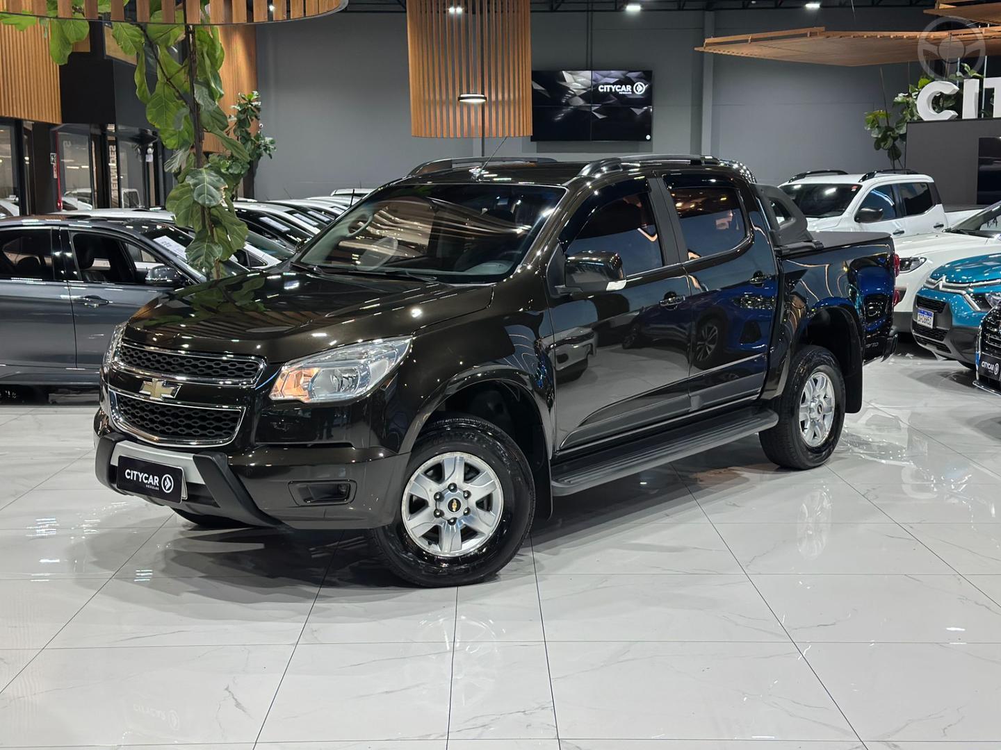 S10 2.4 LT 4X2 CD 8V FLEX 4P MANUAL - 2014 - SANTA CRUZ DO SUL