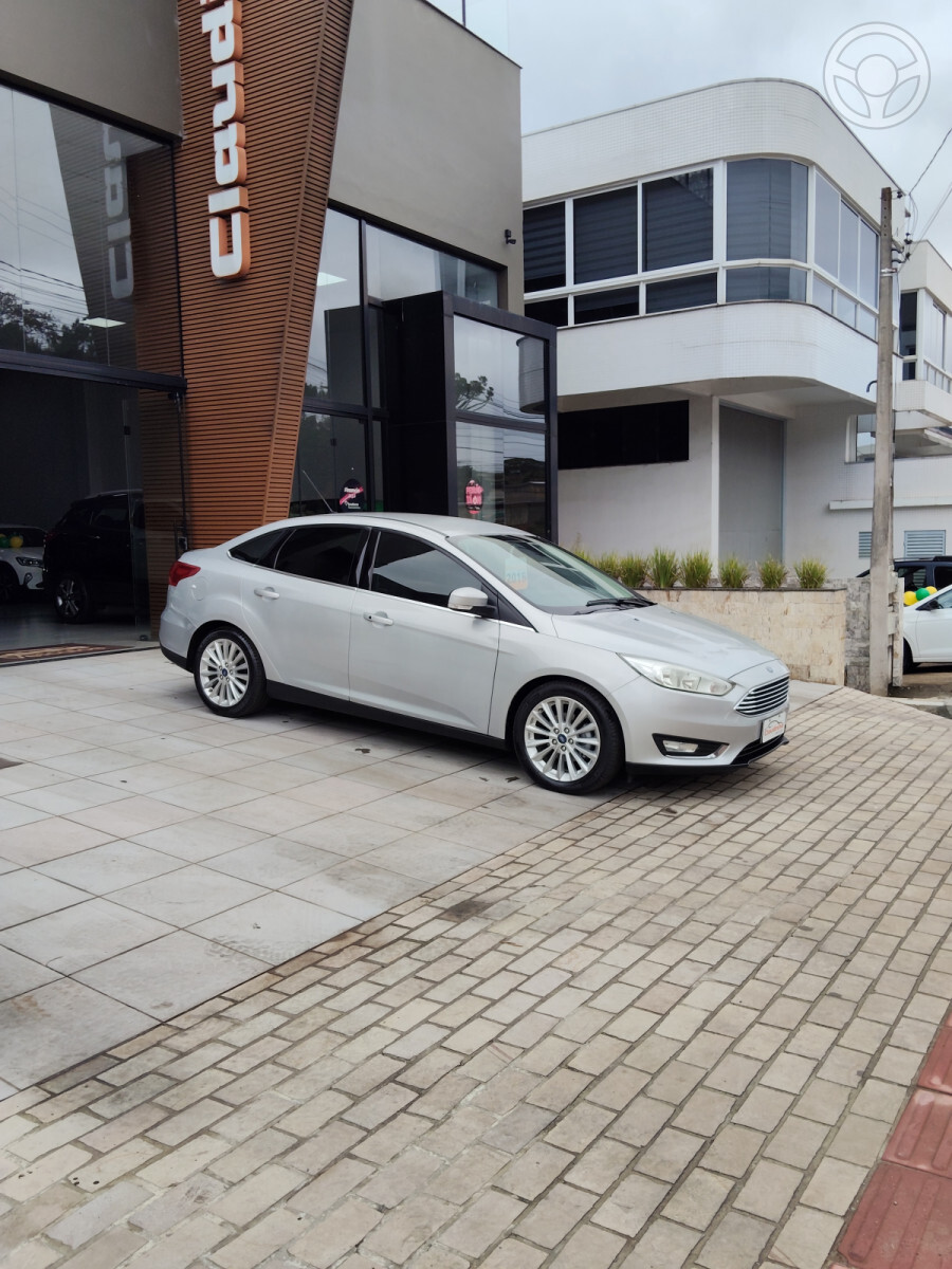 FOCUS 2.0 TITANIUM SEDAN 16V FLEX 4P AUTOMÁTICO - 2016 - ERECHIM