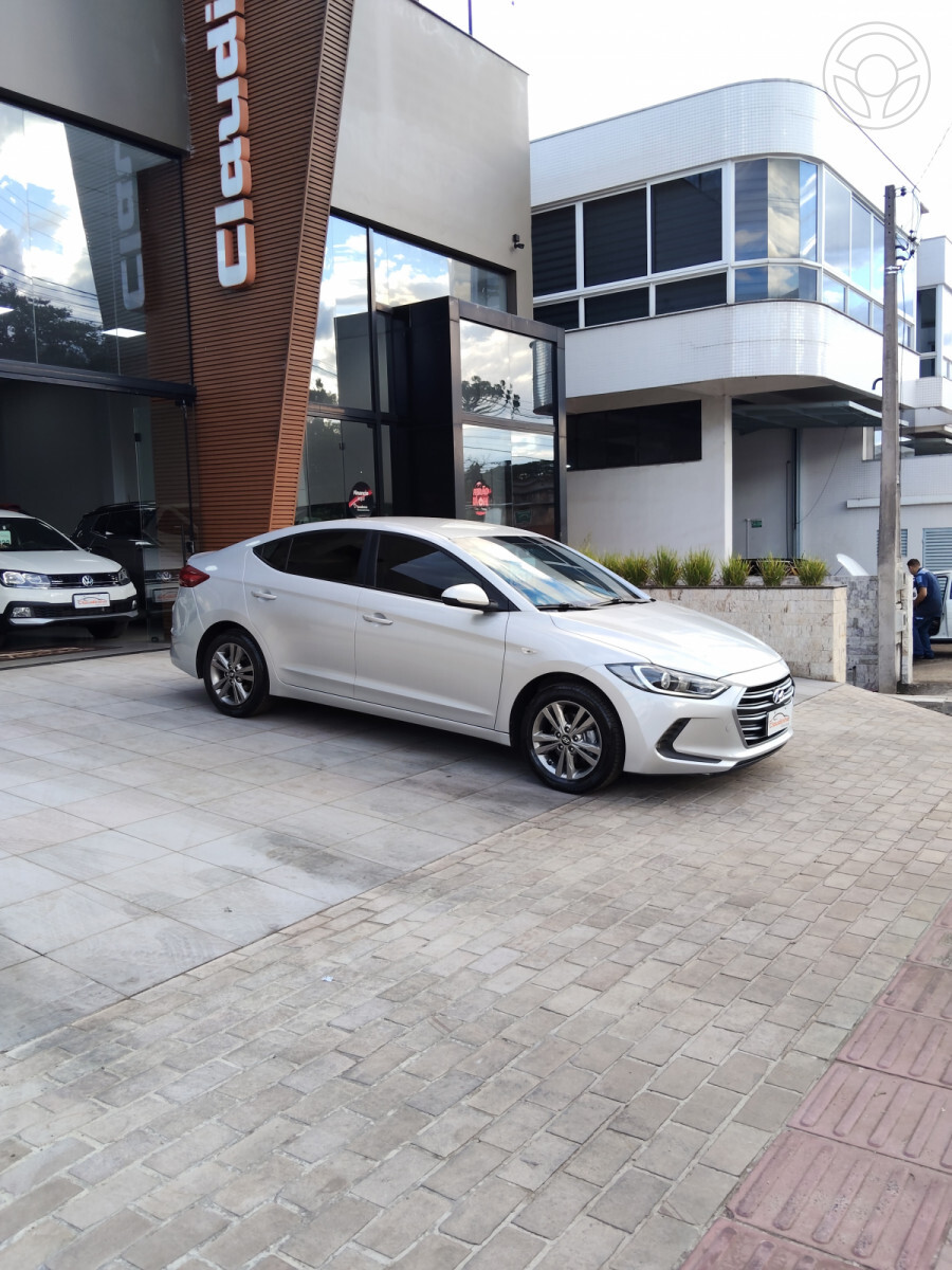 ELANTRA 2.0 16V FLEX 4P AUTOMÁTICO - 2017 - ERECHIM