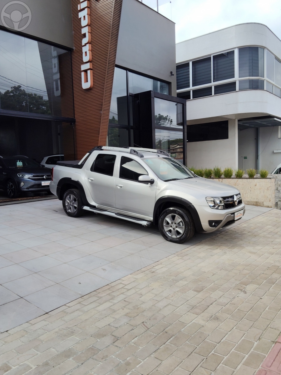 DUSTER OROCH 1.6 16V FLEX DYNAMIQUE 4P MANUAL - 2016 - ERECHIM