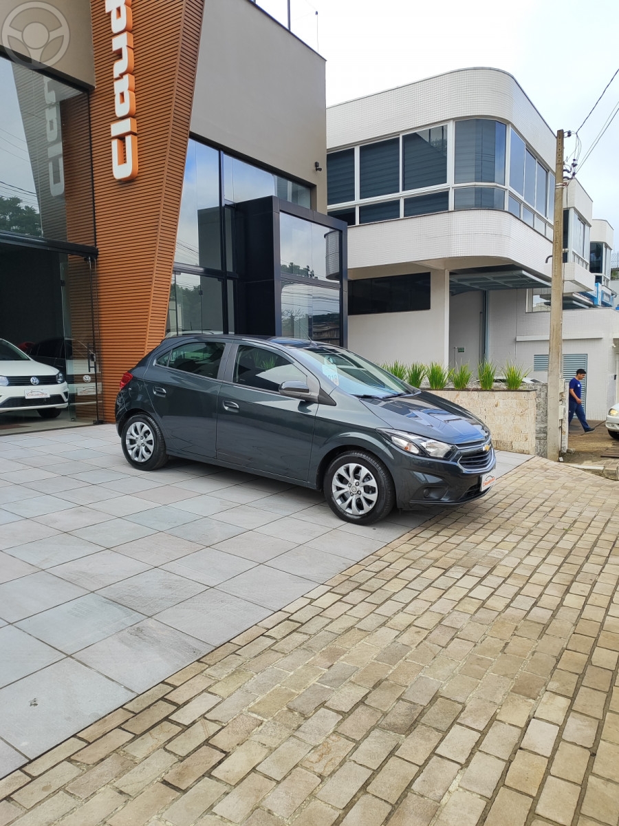 ONIX 1.4 MPFI LT 8V FLEX 4P MANUAL - 2018 - ERECHIM