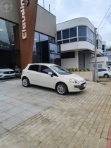 PUNTO 1.6 ESSENCE 16V FLEX 4P AUTOMATIZADO