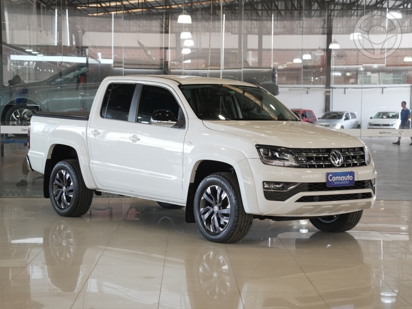 AMAROK 3.0 V6 TDI HIGHLINE CD DIESEL 4MOTION AUTOMÁTICO - 2024 - MONTENEGRO