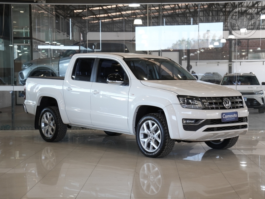 AMAROK 3.0 V6 TDI DIESEL HIGHLINE CD 4MOTION AUTOMÁTICO - 2023 - MONTENEGRO