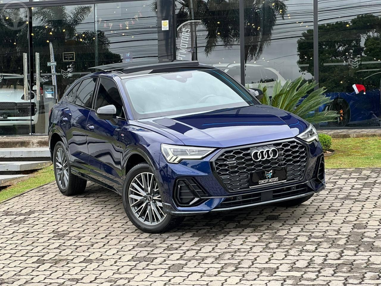 Q3 2.0 TFSI PERFORMANCE BLACK QUATTRO 4P AUTOMÁTICO - 2023 - PASSO FUNDO