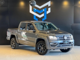 AMAROK 3.0 V6 TDI HIGHLINE CD DIESEL 4MOTION AUTOMÁTICO