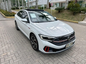 jetta 2.0 16v tsi gli 350 4p automatico 2024 passo fundo
