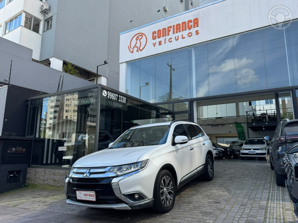 OUTLANDER 2.2 4X4 16V DIESEL 4P AUTOMÁTICO - 2016 - BENTO GONçALVES