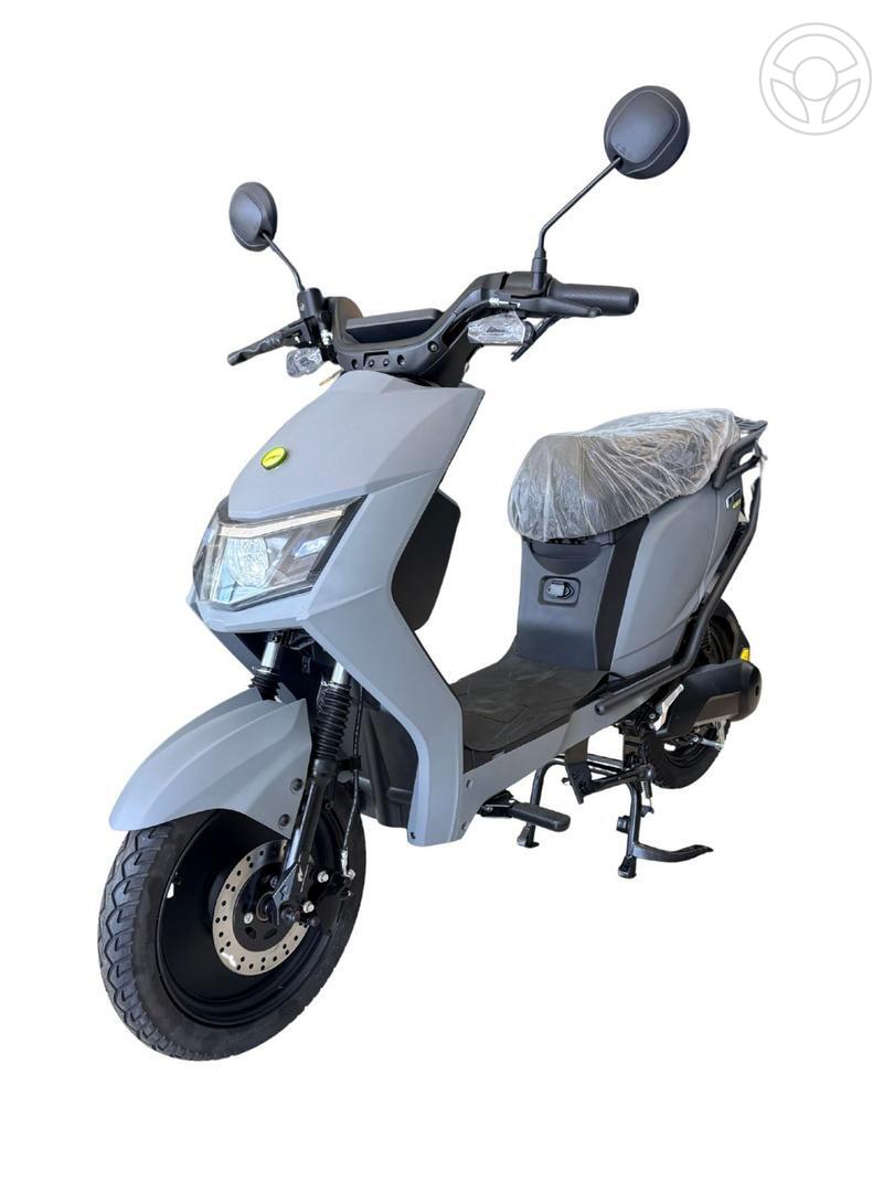 AUTOPROPELIDO JUNA SMART - 2026 - ENCANTADO