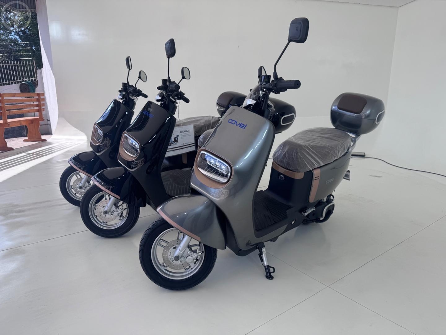A3 1.6 8V 2P MANUAL - 2025 - ENCANTADO