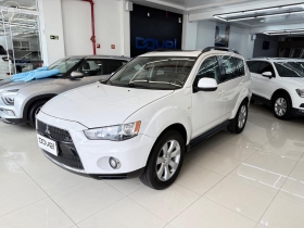outlander 3.0 gt 4x4 v6 24v 4p automatico 2011 encantado