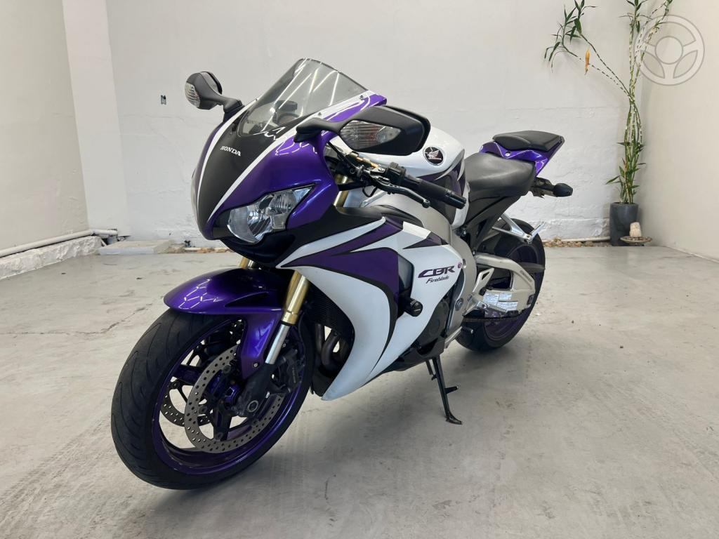 CBR 1000RR-R FIREBLADE SP - 2011 - CAXIAS DO SUL