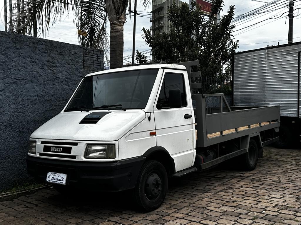 DAILY 35.10 CHASSI CABINE DIESEL MANUAL - 2004 - CAXIAS DO SUL