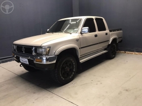 hilux 2.8 sr5 4x4 cd 8v diesel 4p manual 2001 caxias do sul