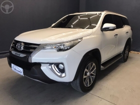 hilux sw4 2.8 srx 4x4 16v turbo intercooler diesel 4p automatico 2017 caxias do sul