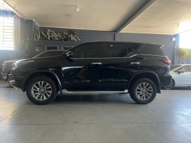 hilux sw4 2.8 srx 4x4 16v turbo intercooler diesel 4p automatico 2024 caxias do sul