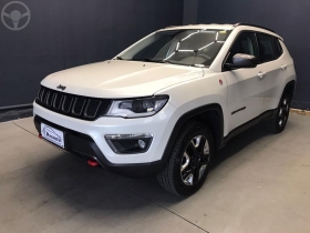 COMPASS 2.0 16V DIESEL TRAILHAWK 4X4 AUTOMÁTICO