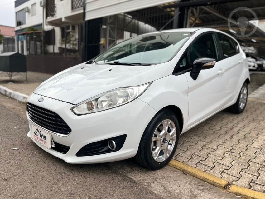 FIESTA 1.5 SE HATCH 16V FLEX 4P MANUAL - 2015 - NOVO HAMBURGO