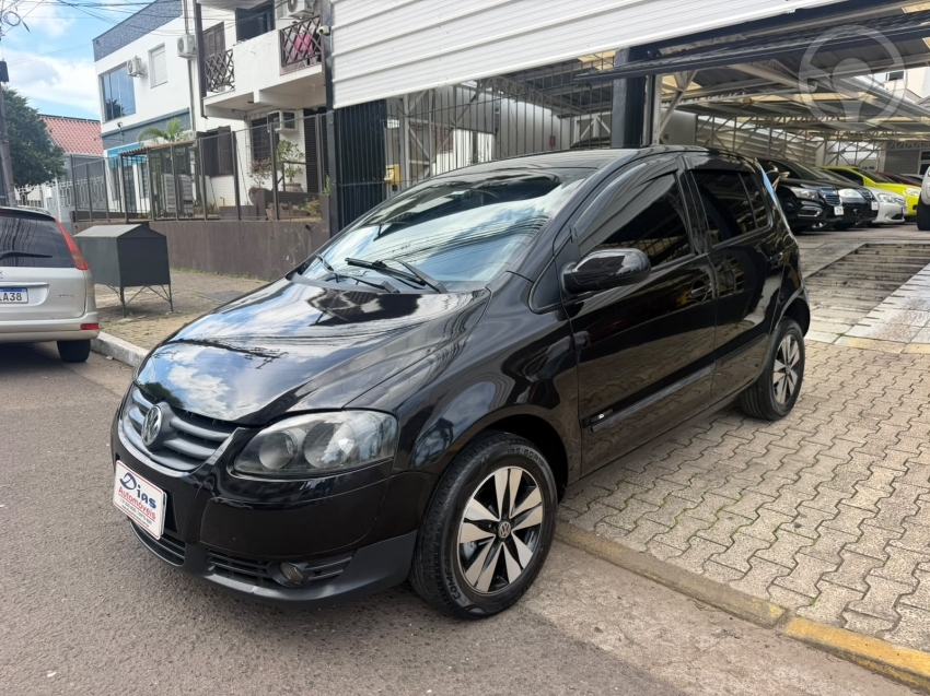 FOX 1.0 MI BLACKFOX 8V FLEX 4P MANUAL - 2010 - NOVO HAMBURGO