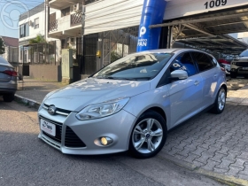 FOCUS 1.6 SE HATCH 16V FLEX 4P AUTOMÁTICO