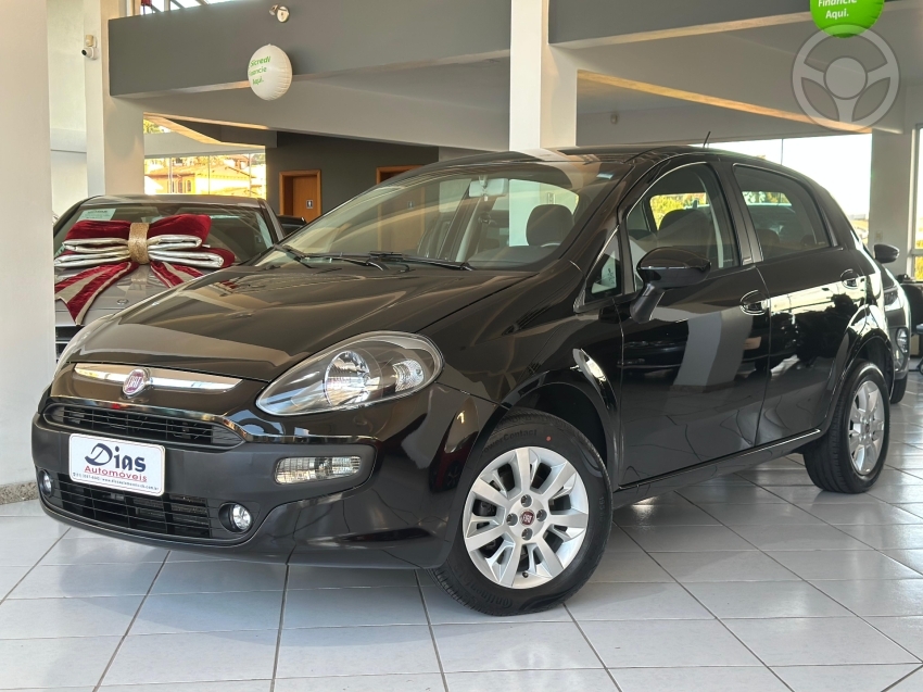 PUNTO 1.4 ATTRACTIVE 8V FLEX 4P MANUAL - 2014 - CAMPO BOM